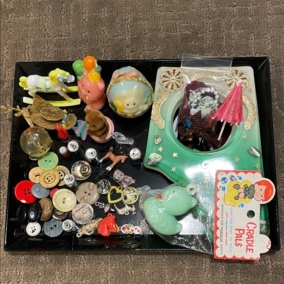 Vintage Plastic Toys Charms Junk Drawer LOT Bundle Mixed Goodies - Picture 2 of 6